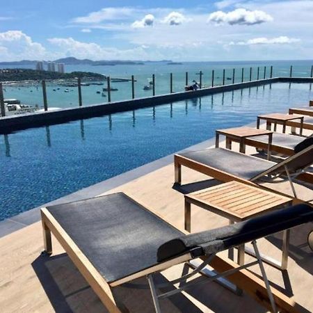 The Base Central Pattaya Quiet King-Bed With Infinity Pool & Free Netflix! Buitenkant foto