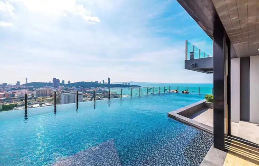 The Base Central Pattaya Quiet King-Bed With Infinity Pool & Free Netflix! Buitenkant foto