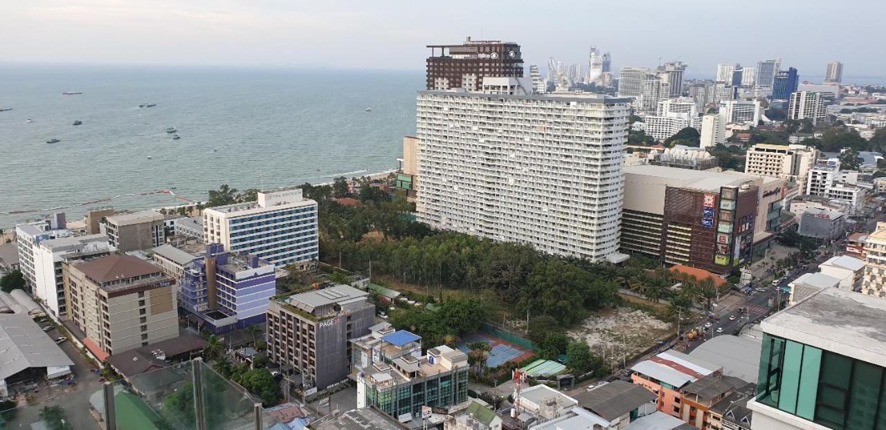 The Base Central Pattaya Quiet King-Bed With Infinity Pool & Free Netflix! Buitenkant foto