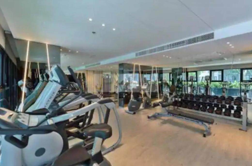 The Base Central Pattaya Quiet King-Bed With Infinity Pool & Free Netflix! Buitenkant foto