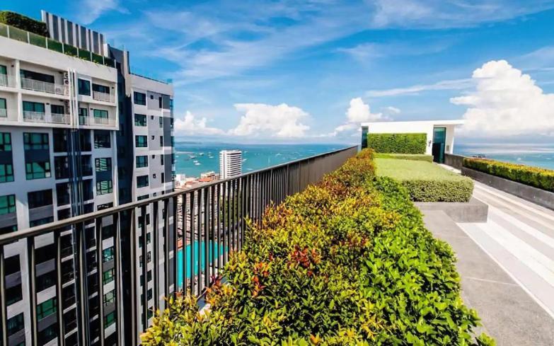 The Base Central Pattaya Quiet King-Bed With Infinity Pool & Free Netflix! Buitenkant foto